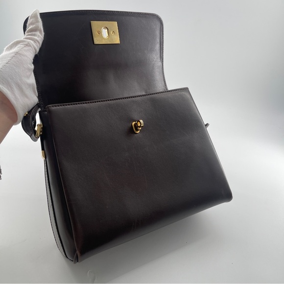 Bally Vintage Brown Leather Shoulder Bag – Gold Hardware - Picture 11 of 16